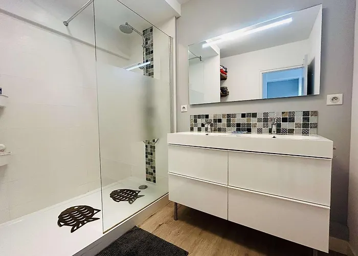 Moderne 3p Avec Terrasse, Face Mer, - Fr-1-245-209 公寓 *